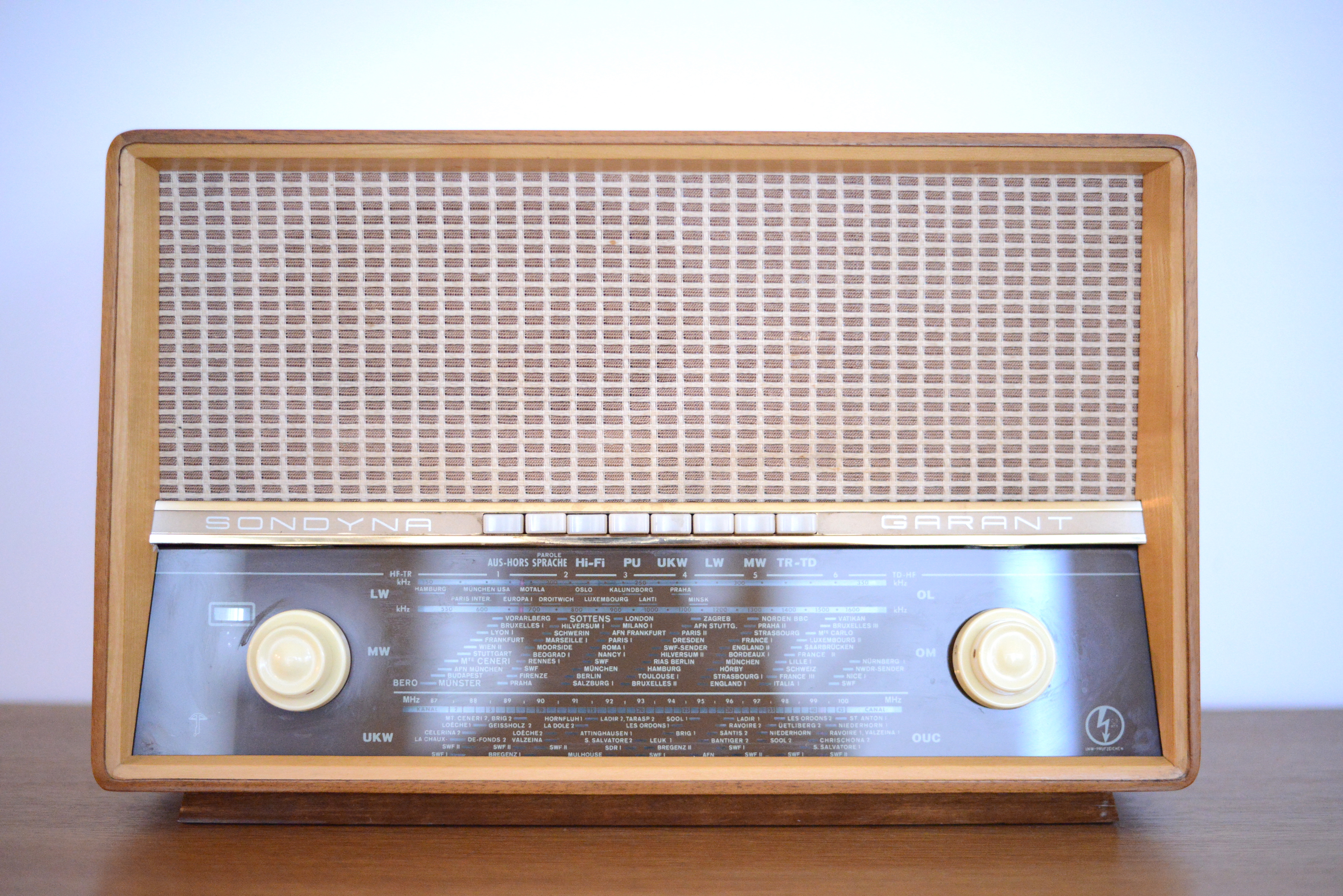 Sondyna Garant Swiss Radio 1961 heyday möbel moebel Zürich Zurich Binz
