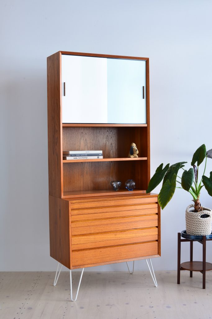 Cado Bookshelf with Sliding Doors heyday möbel Zürich Binz