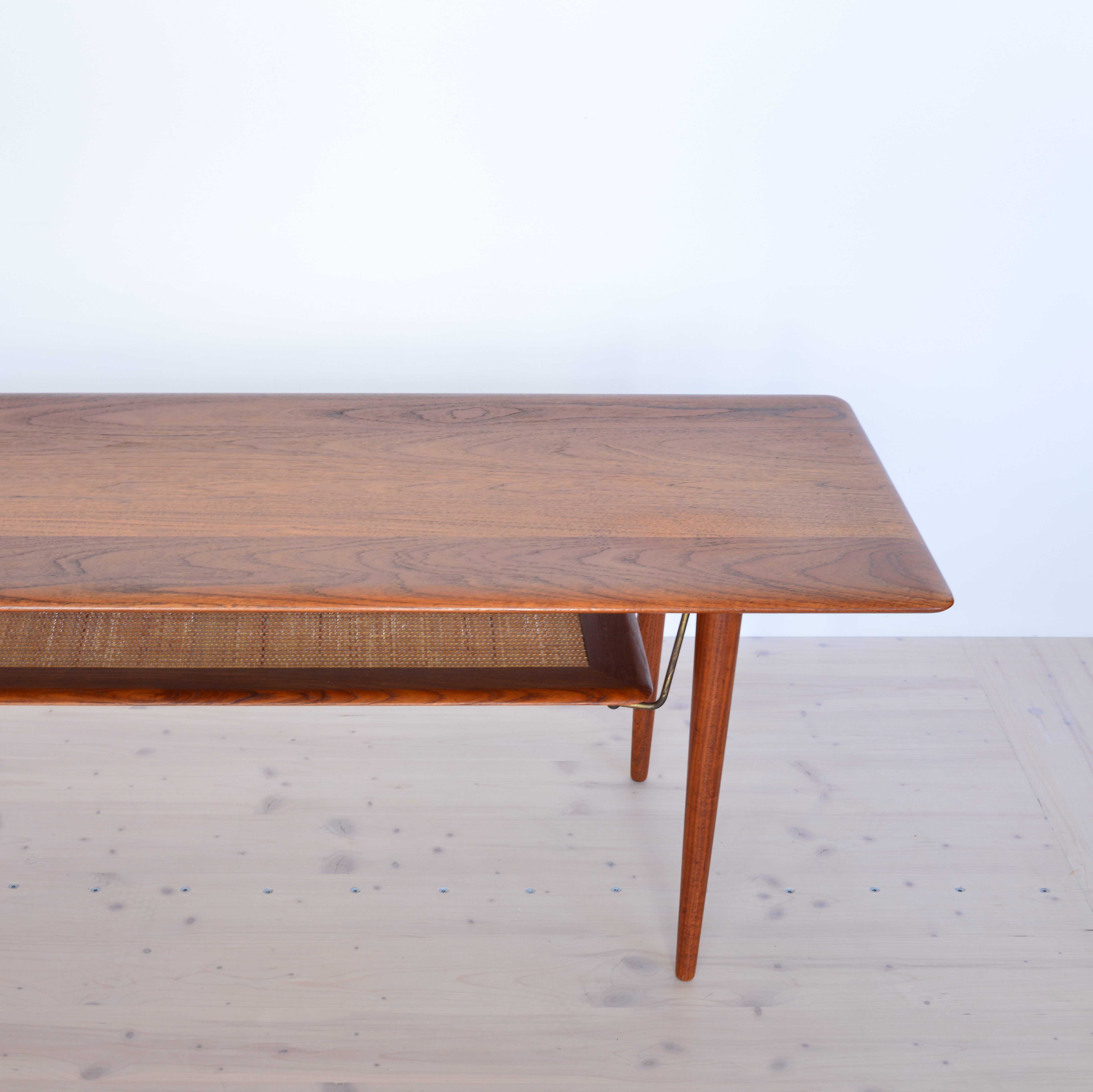 Peter Hvidt and Orla Molgaard FD-516 Coffee Table France and Son heyday moebel
