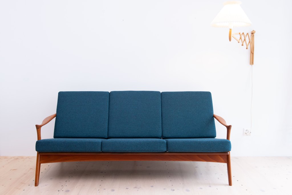Arne Hovmand Olsen Sofa in Petrol Green. Produced by Mogens Kold in Denmark, 1960s. Available at heyday möbel, Grubenstrasse 19, 8045 Zürich, Switzerland. Mid-Century Modern Furniture and Other Stuff.