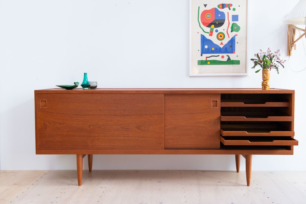 Niels Otto Moller Sideboard No. 20, Niels O. Moller, J.L. Moller. Made in Denmark, 1960s. Available at heyday möbel, Grubenstrasse 19, 8045 Zürich. 