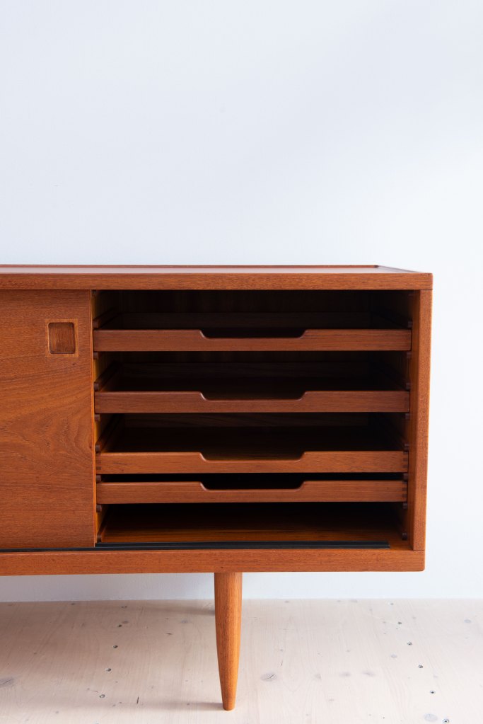Niels Otto Moller Sideboard No. 20, Niels O. Moller, J.L. Moller. Made in Denmark, 1960s. Available at heyday möbel, Grubenstrasse 19, 8045 Zürich. 