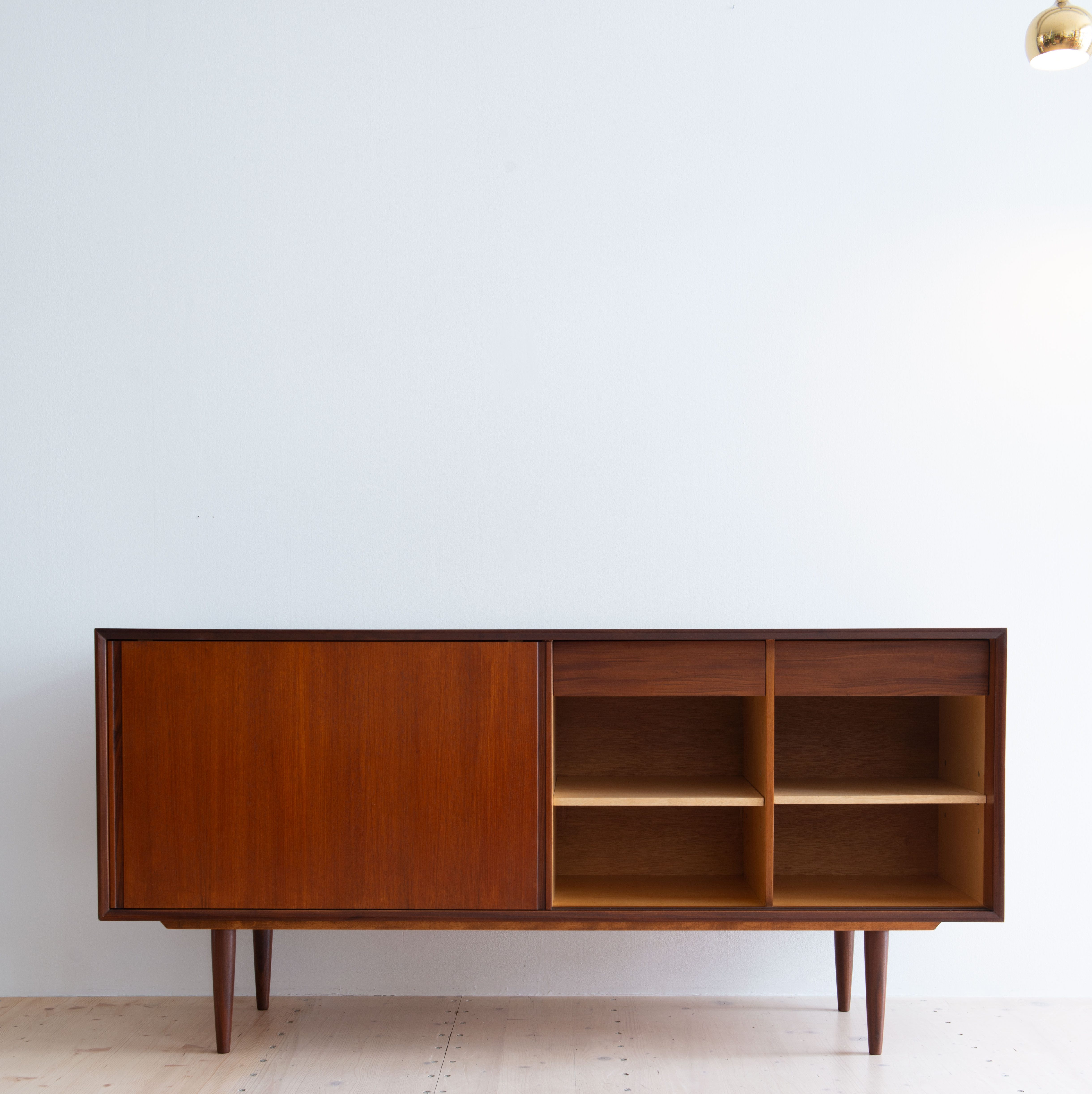 Canadian Made Teak Sideboard. Produced by RS Associates in Canada, 1960s. Available at heyday möbel, Grubenstrasse 19, 8045 Zürich.