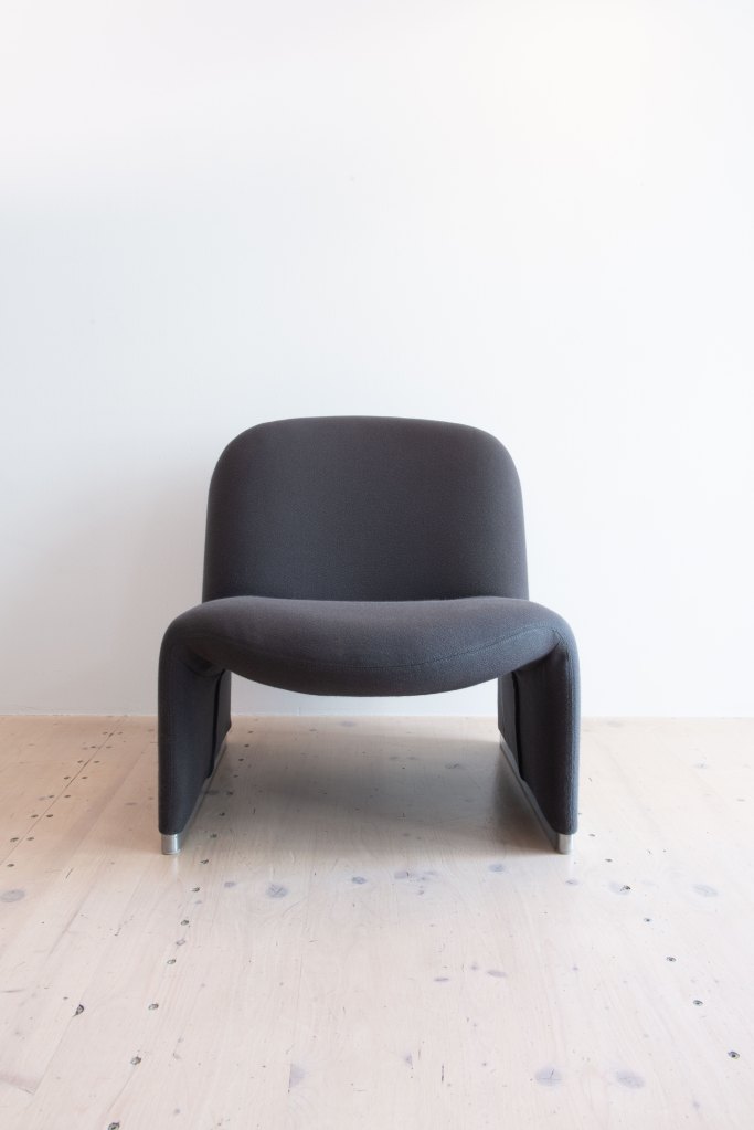 Alky Chair by Giancarlo Piretti for Castelli, Italy, 1970s. Available at heyday möbel, Grubenstrasse 19, 8045 Zürich, Switzerland. Mid-Century Modern furniture and other stuff.