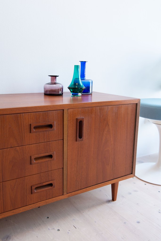 Scandinavian Teak Sideboard/Lowboard. The unit is ideal for a TV or stereo unit. Available at heyday möbel. Grubenstrasse 19, 8045 Zürich, Switzerland. Mid-Century Modern Furniture and Other Stuff.