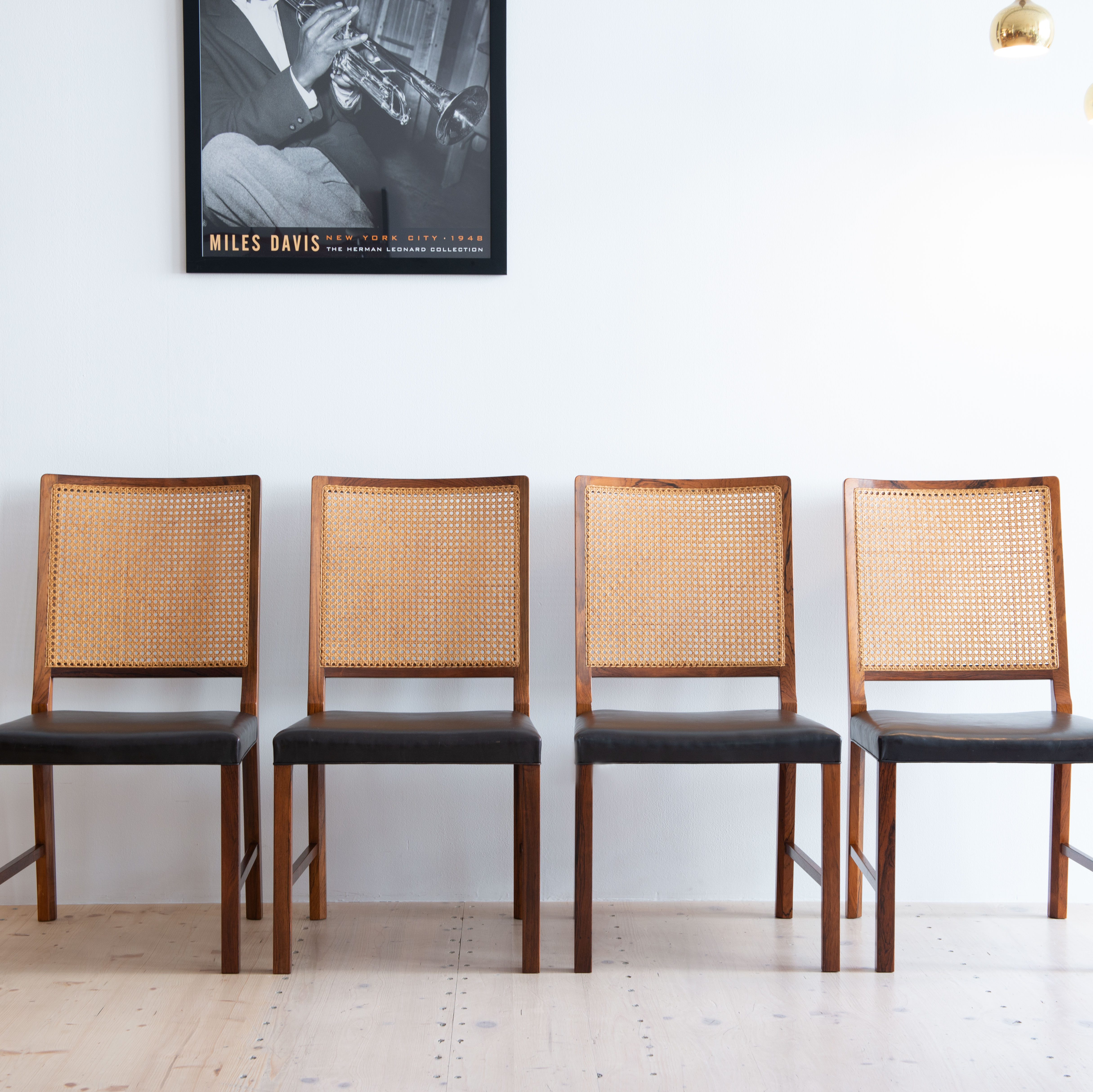 Bernt Petersen Dining Chairs in Rosewood and Black Leather. Made in Denmark in the 1960s. Available at heyday möbel, Grubenstrasse 19, 8045 Zürich, Switzerland. Mid-Century Modern Furniture and Other Stuff.