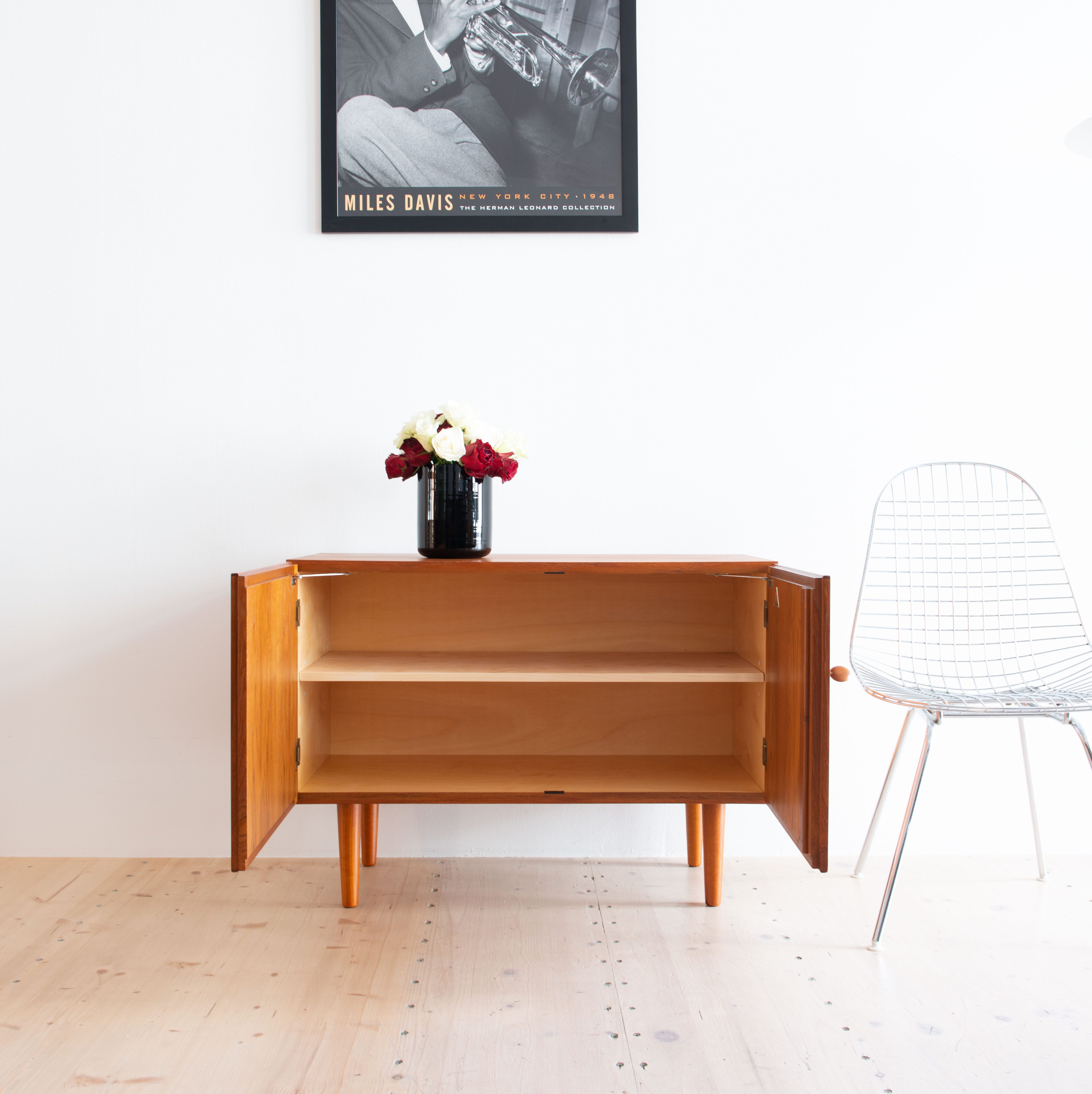 Swissform Sideboard in Teak. Available at heyday möbel, Grubenstrasse 19, 8045 Zürich, Switzerland.