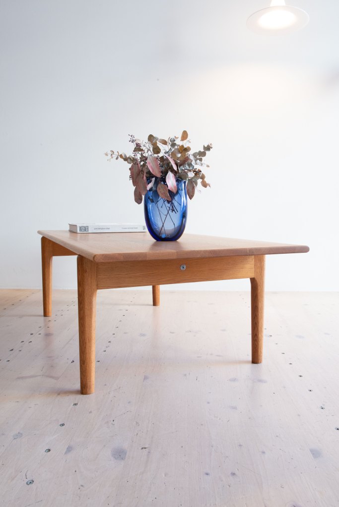AT-15 Oak Coffee Table by Hans J. Wegner. Available at heyday möbel, Grubenstrasse 19, 8045 Zürich, Switzerland. Mid-Century Modern Furniture and Other Stuff.