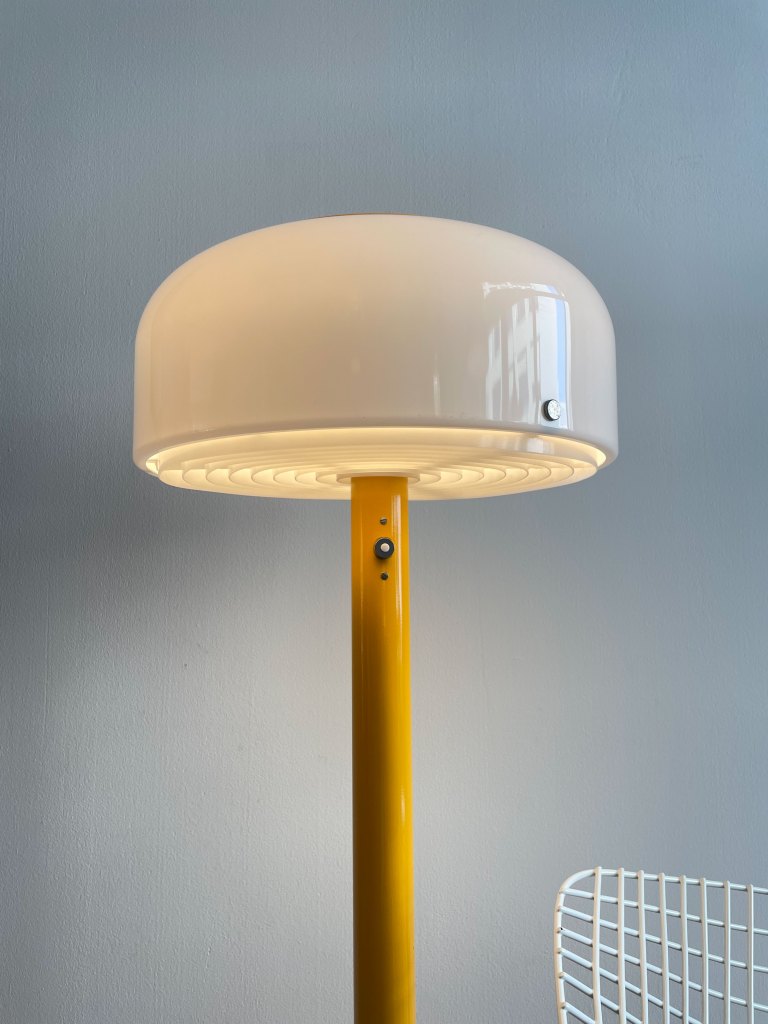 Floor Lamp Knubbling by Anders Pehrson. Made by Atelije Lyktan in Sweden, 1970s. Available at heyday möbel, Grubenstr. 19, 8045 Zurich.