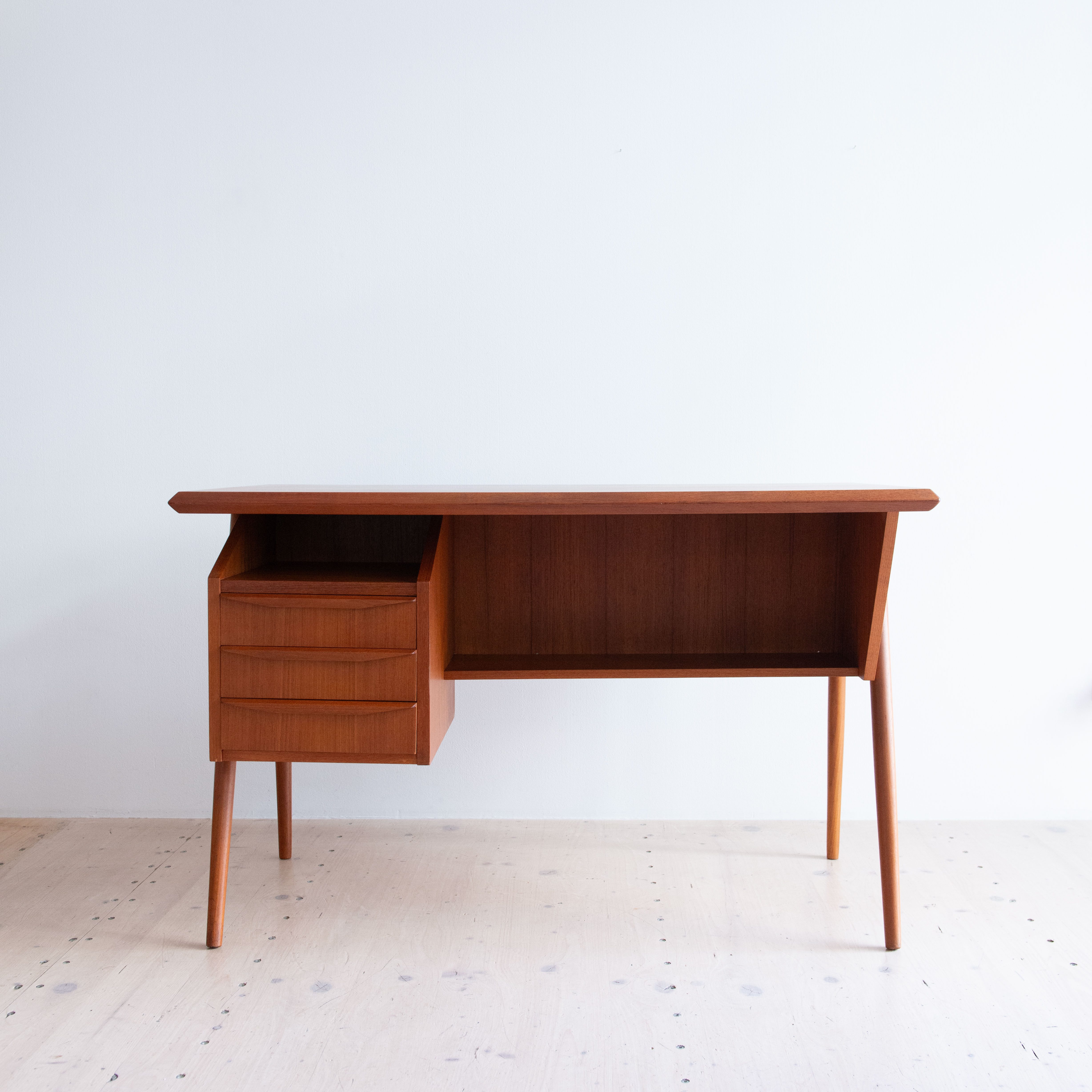 Teak Writing Desk by Gunnar Nielsen Tibergaard. Produced by Tibergaard Möbelfabrik, made in Denmark, 1960s