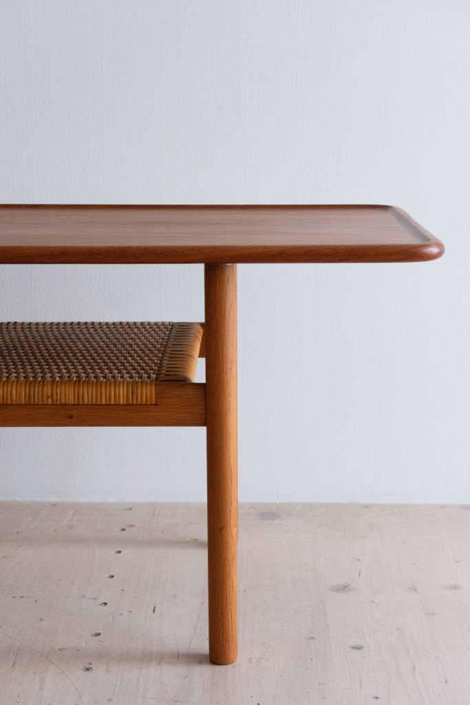 AT10 Coffee Table in Teak & Oak by Hans J. Wegner for Andreas Tuck