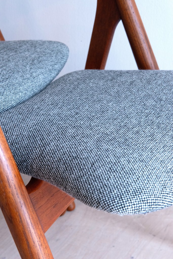 CH 29 Sawbuck Dining Chairs in Teak by Hans J. Wegner, By Carl Hansen and Son Denmark. Available at heyday möbel, 8045 Zürich, Switzerland.