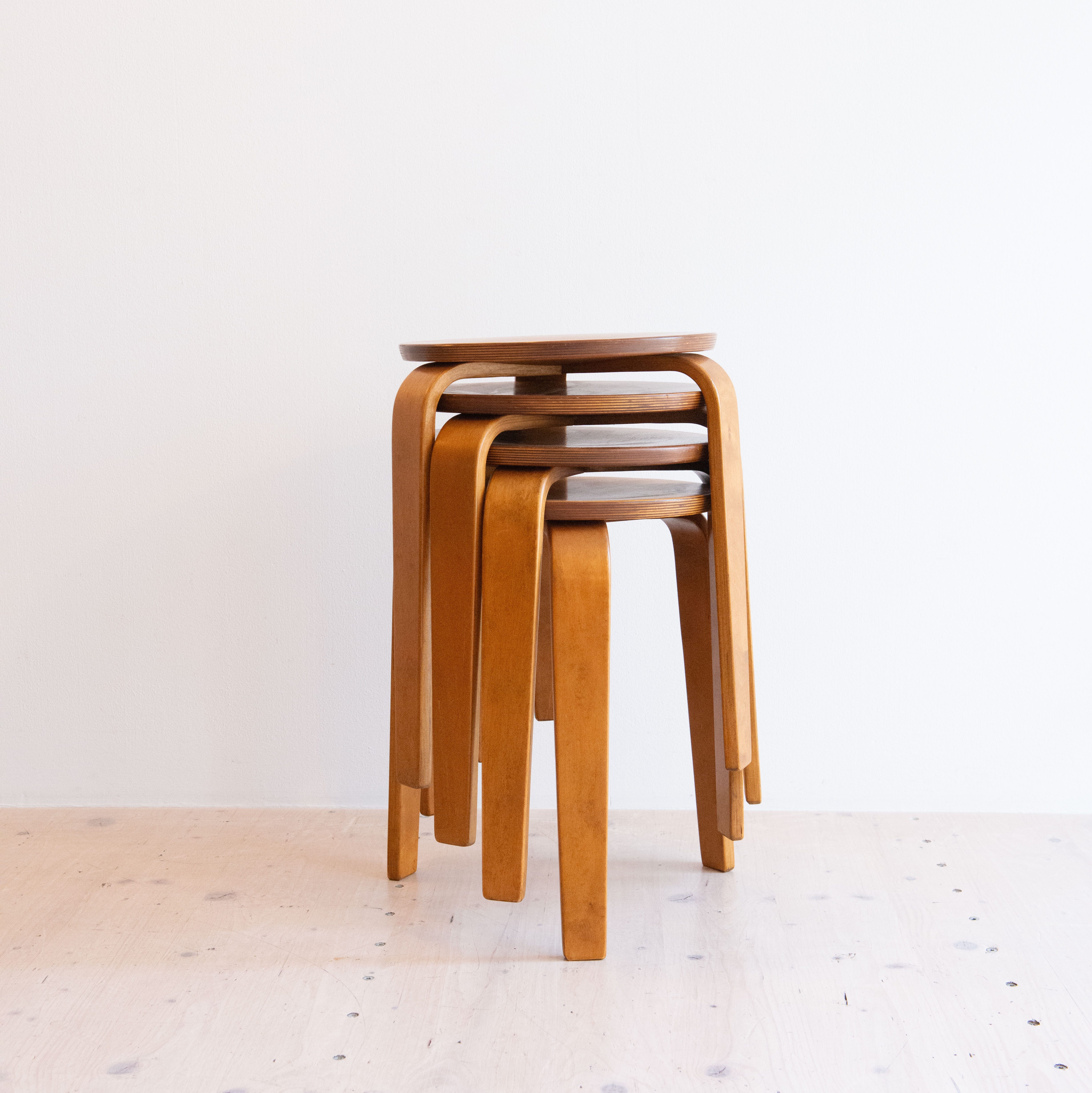 Hans Bellmann Hocker by Horgen-Glarus. Available at heyday möbel, 8003 Zürich, Switzerland.