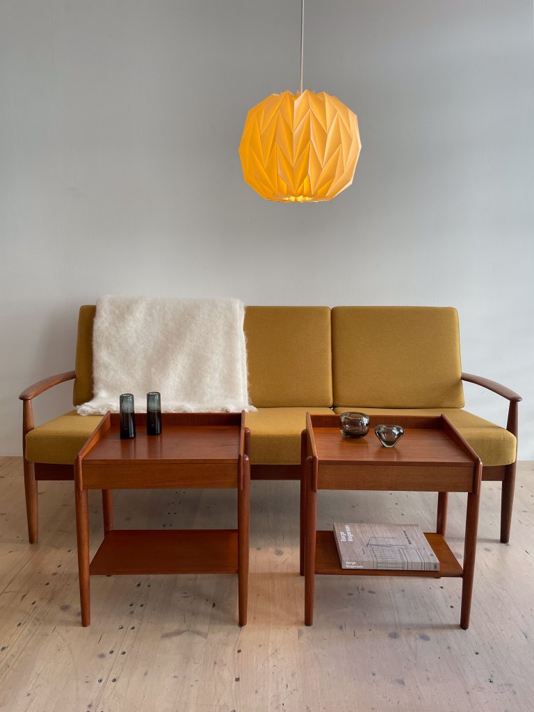 Pair of Borge Mogensen Bedside Tables in Teak. Available at heyday möbel, Grubenstrasse 19, 8045 Zürich, Switzerland.