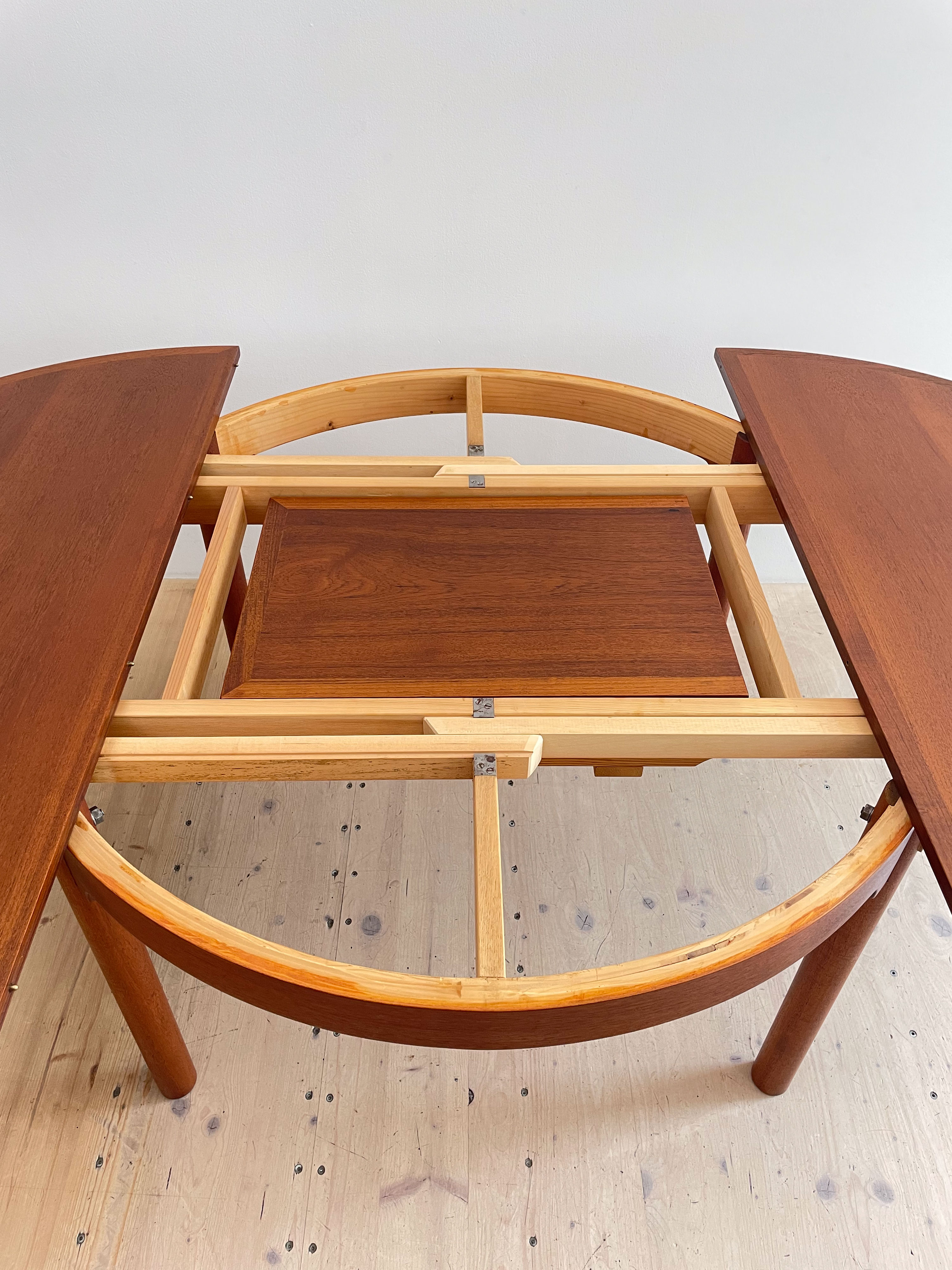 Borge Møgensen Øresund Teak Dining Table Model 140 Producer: Karl Andersson & Söner Øresund