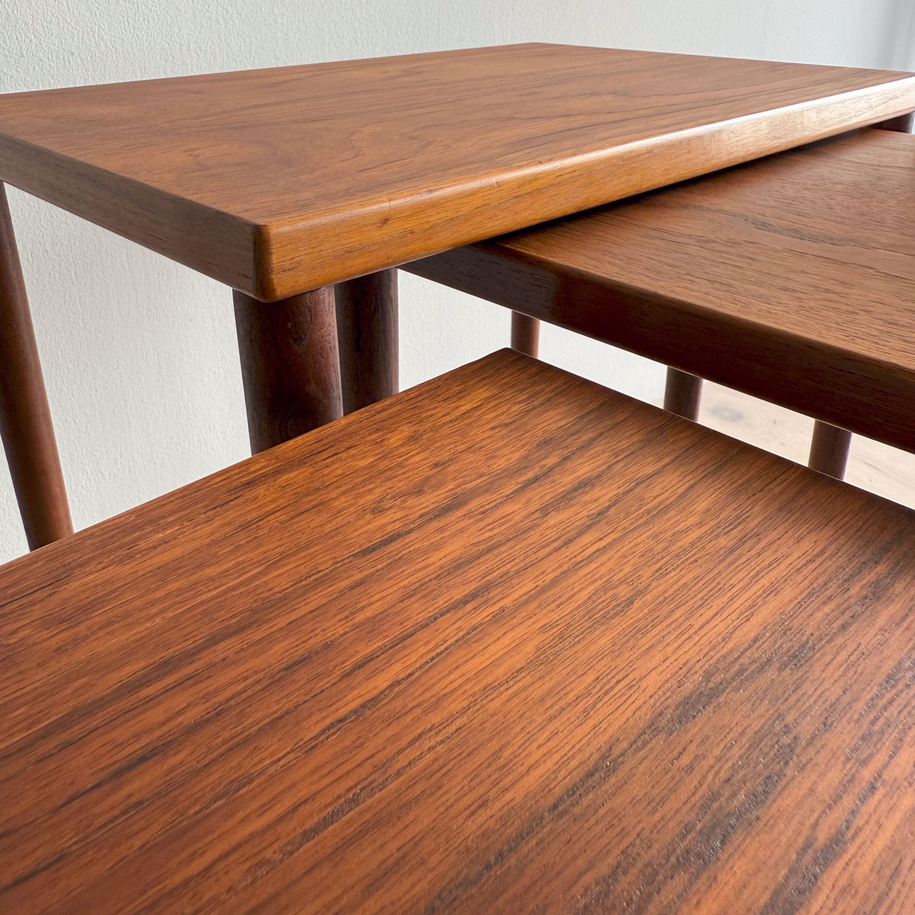 Teak Nesting Tables. Available at heyday möbel.