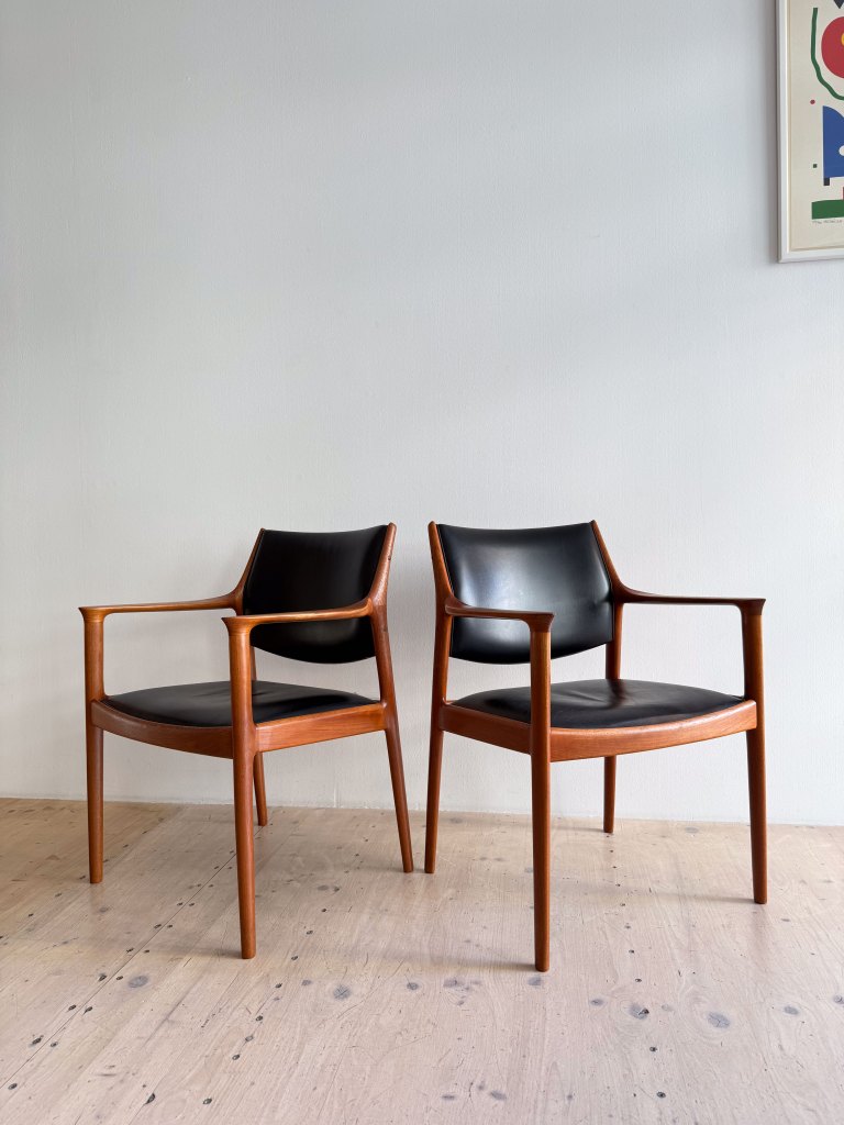 Elton Teak Armchairs by Torbjorn Afdal available at heyday möbel, Grubenstrasse 19, 8045 Zürich.