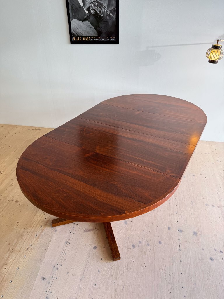 John Mortensen Round Rosewood Dining Table available at heyday möbel.