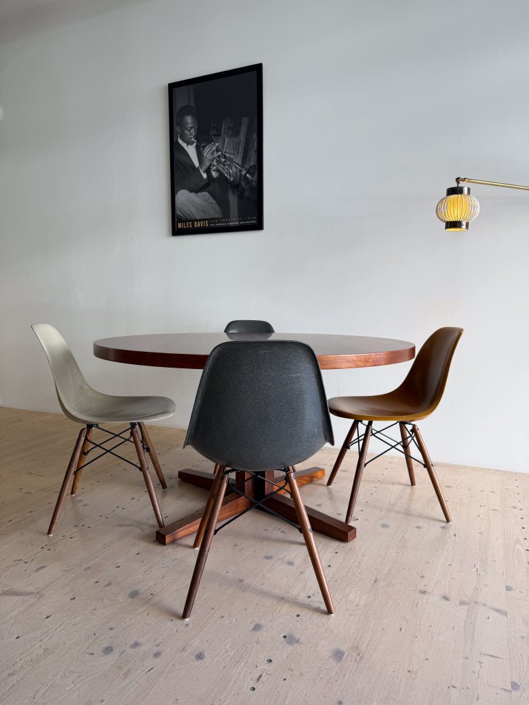 John Mortensen Round Rosewood Dining Table available at heyday möbel.