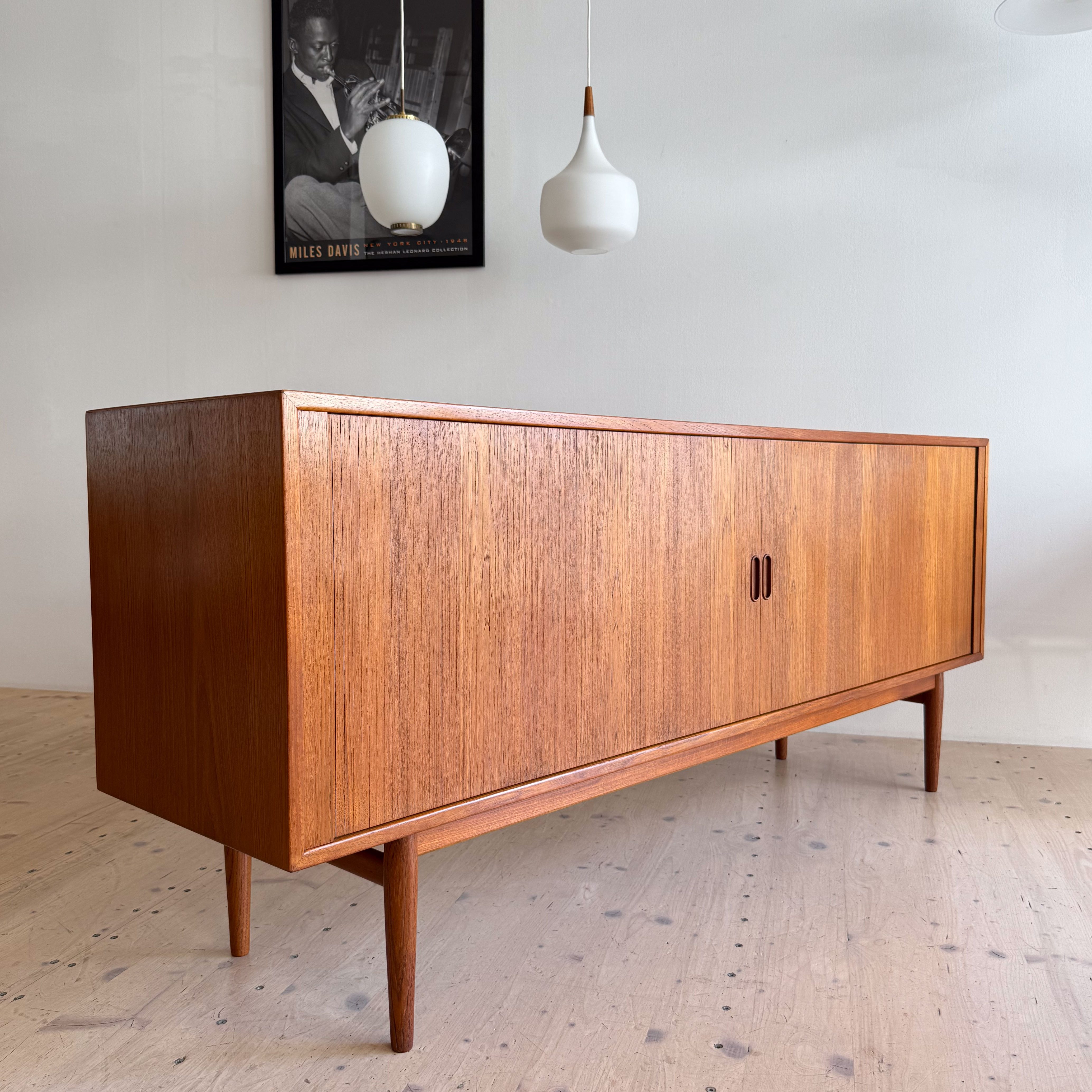 Arne Vodder Model 37 Teak Sideboard, Produced by Sibast Furniture Denmark, 1960’s. Available at heyday möbel.