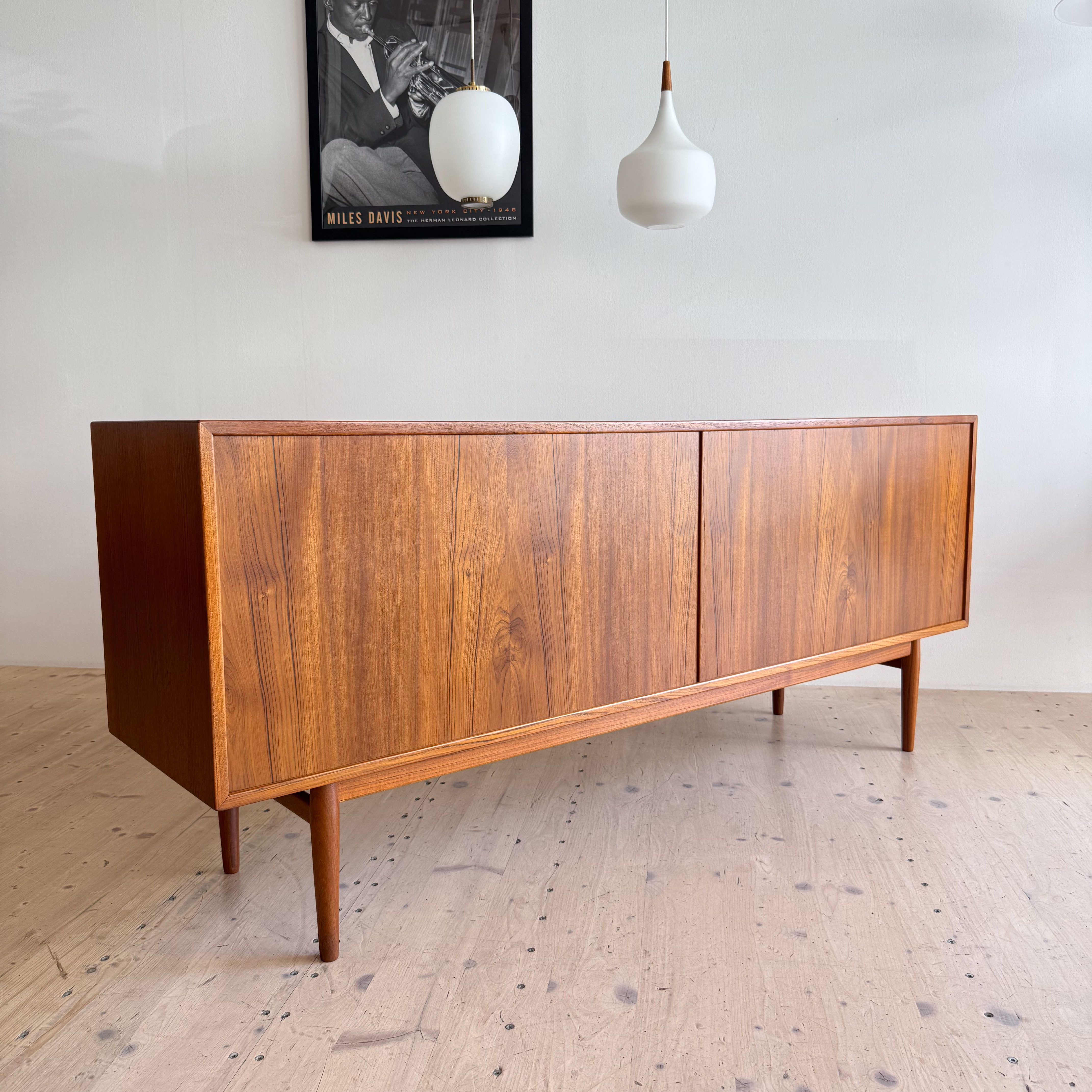 Arne Vodder Model 37 Teak Sideboard, Produced by Sibast Furniture Denmark, 1960’s. Available at heyday möbel.